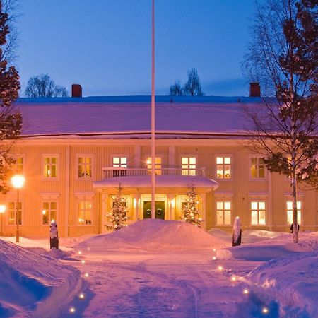 Stiftsgarden Hostel Шеллефтео Экстерьер фото